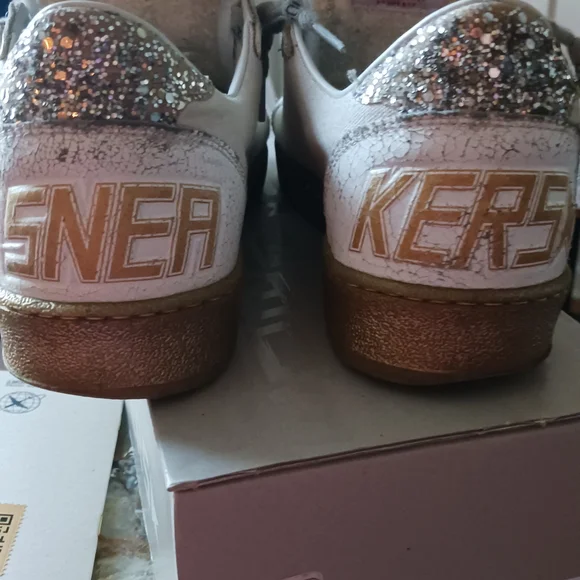 Golden Goose White Sneakers with Silver Star - Picture 6 of 9